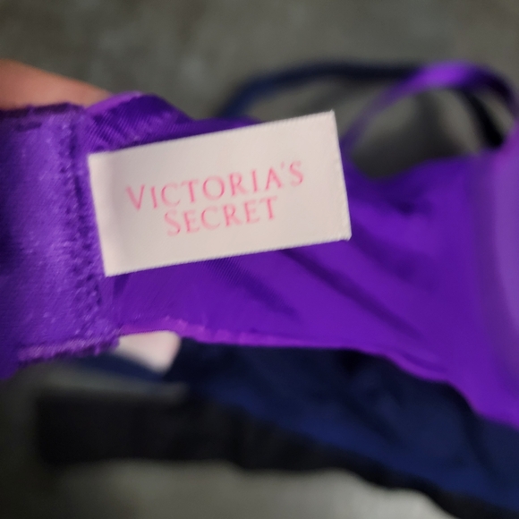 Victoria's Secret Pack of 5 Bras Women's Size 34D - Picture 7 of 15